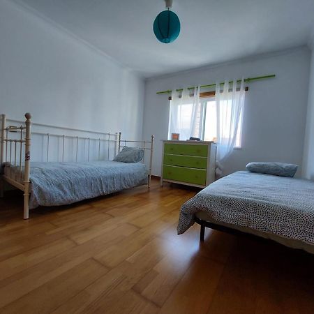A Family House In Santa Cruz, Torres Vedras Villa Silveira  Luaran gambar
